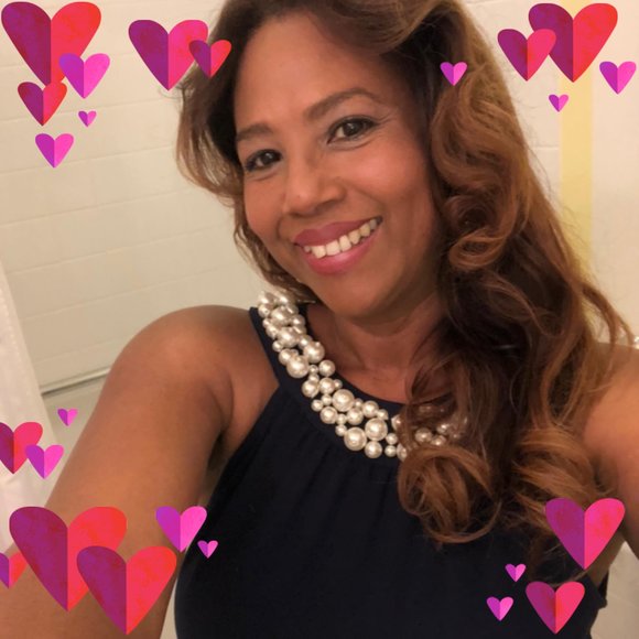 Meet your Posher, Carmen - Picture 1 of 1